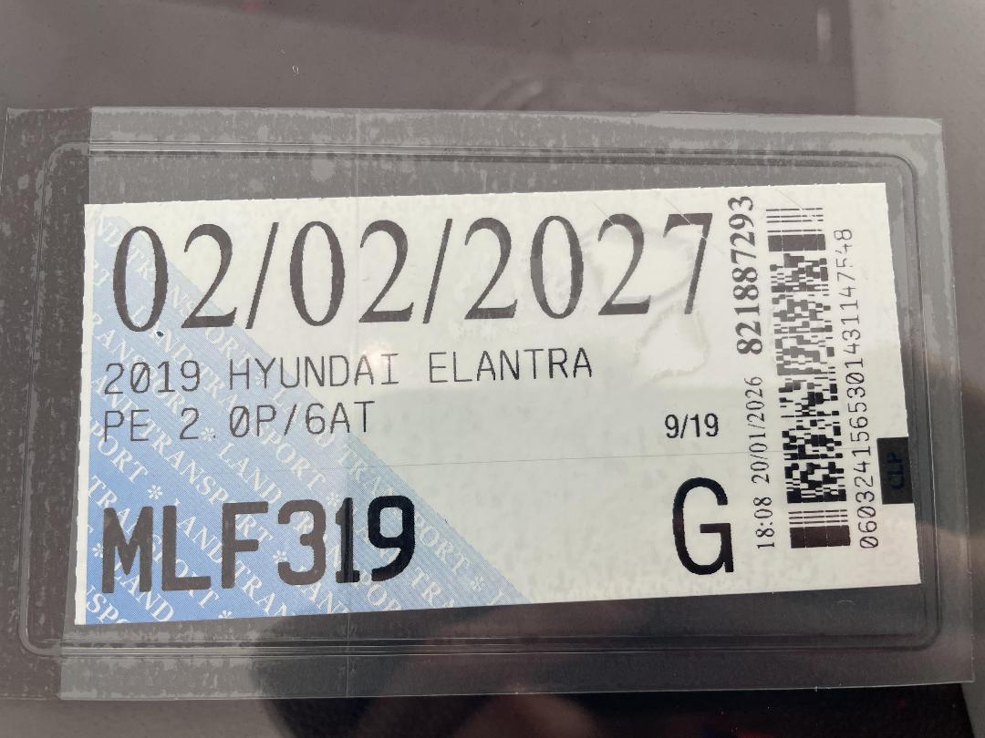 Photo '29' of Hyundai Elantra