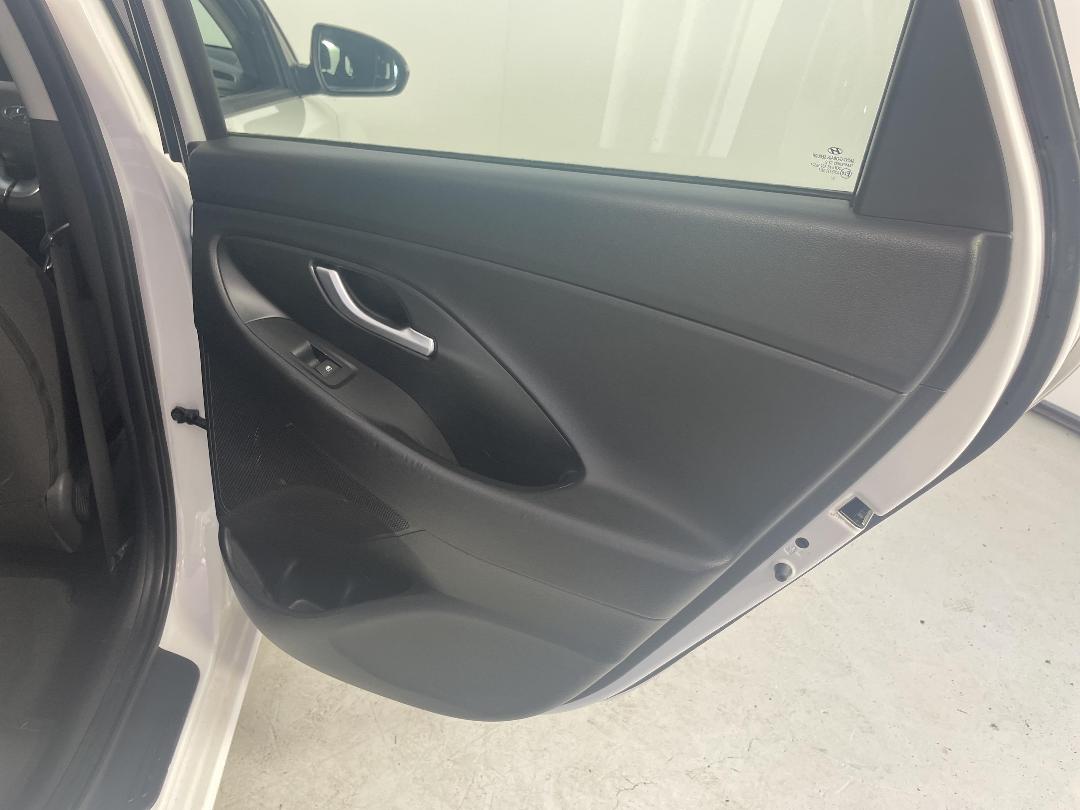 Photo '19' of Hyundai I30 Photo '19' of Hyundai I30