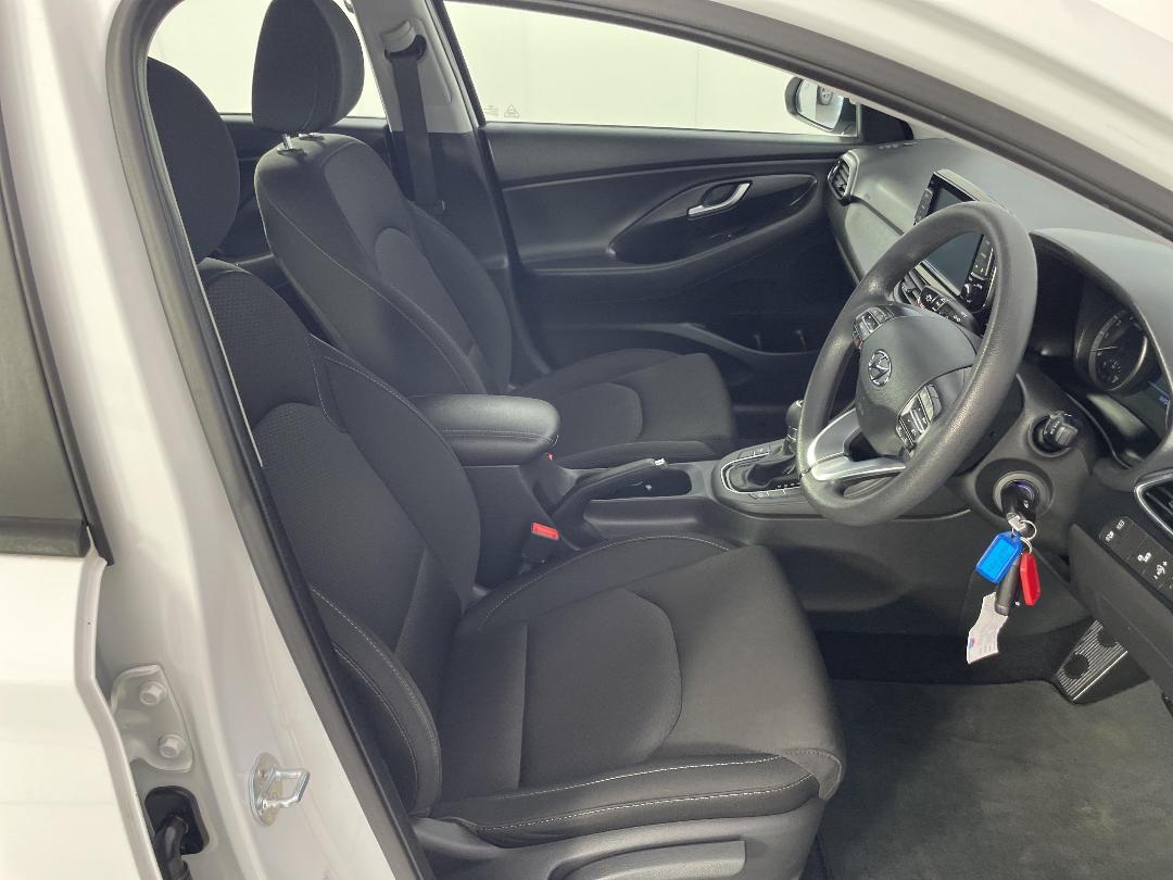 Photo '16' of Hyundai I30