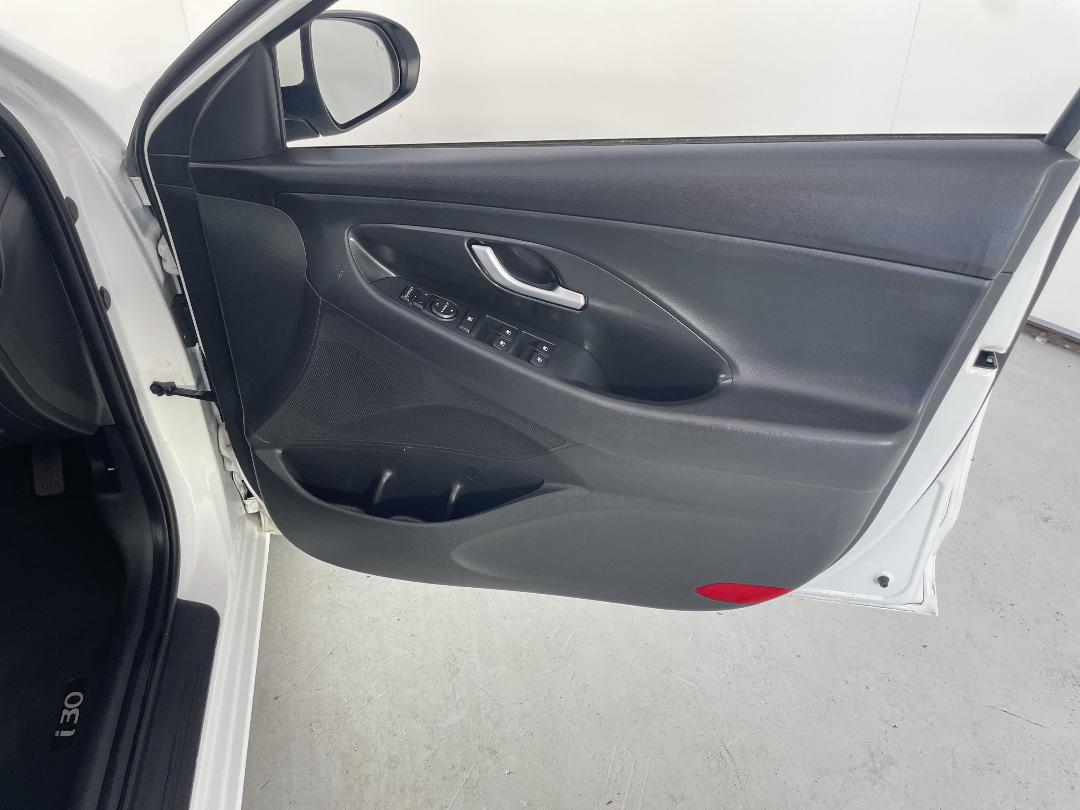 Photo '15' of Hyundai I30 Photo '15' of Hyundai I30