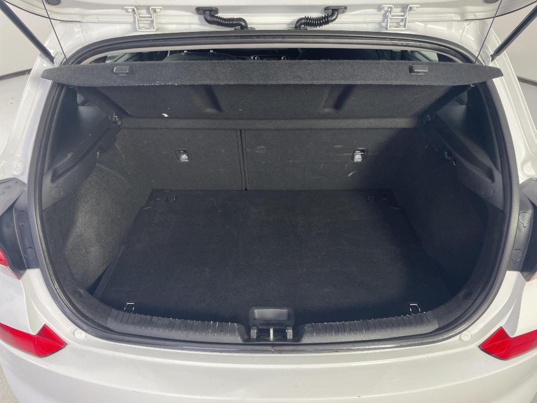 Photo '14' of Hyundai I30 Photo '14' of Hyundai I30