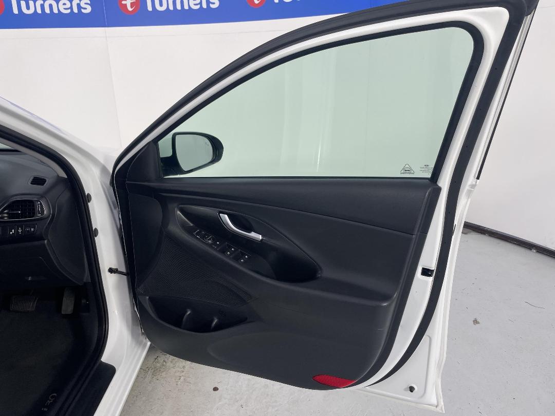 Photo '15' of Hyundai I30 Photo '15' of Hyundai I30