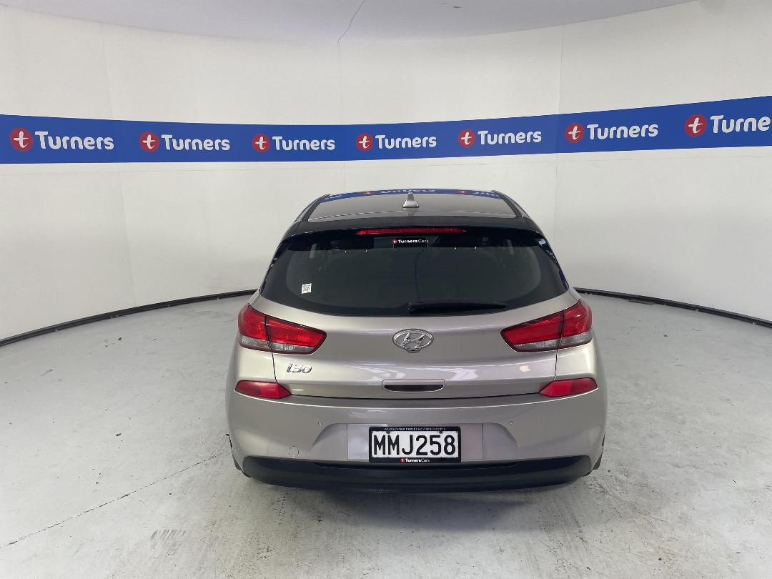 Photo '6' of Hyundai I30 Photo '6' of Hyundai I30