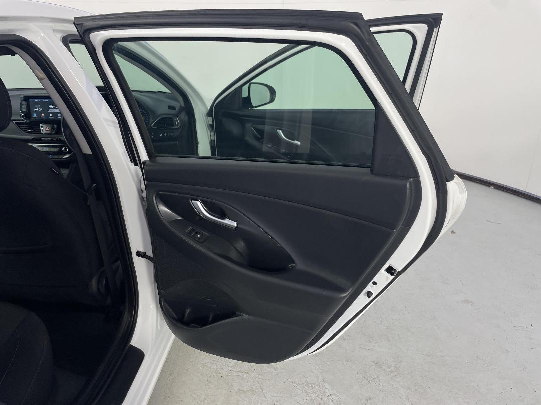 Photo '19' of Hyundai I30