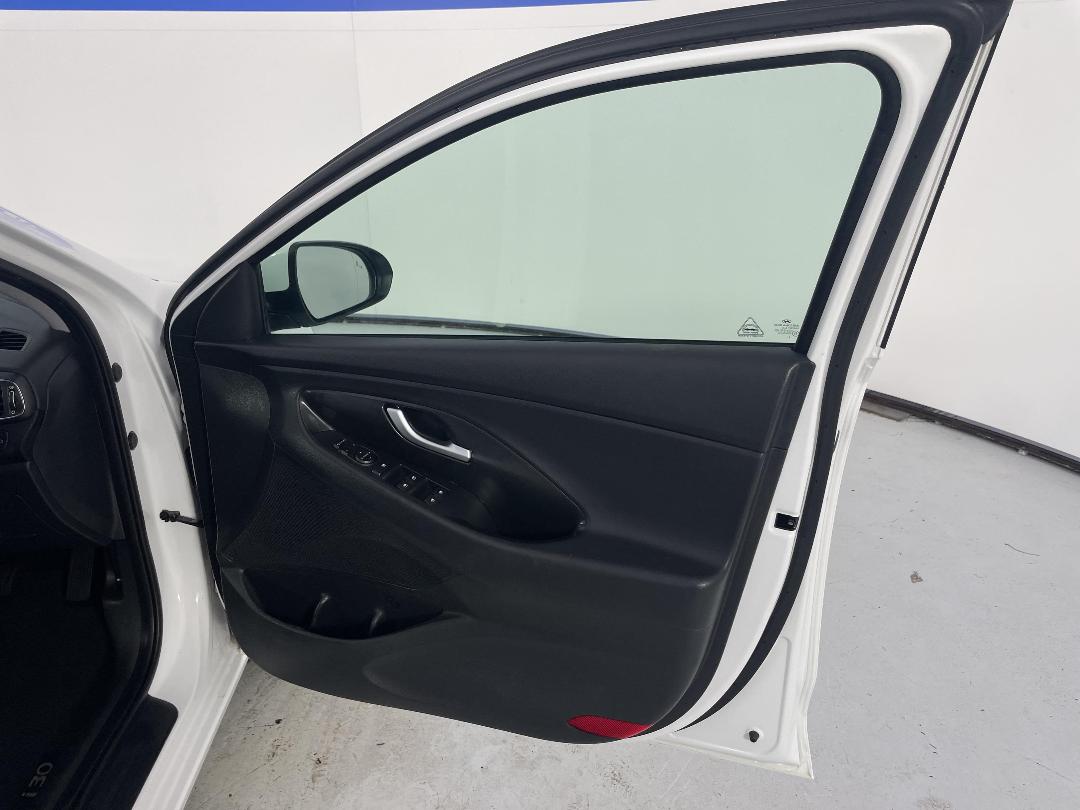 Photo '15' of Hyundai I30