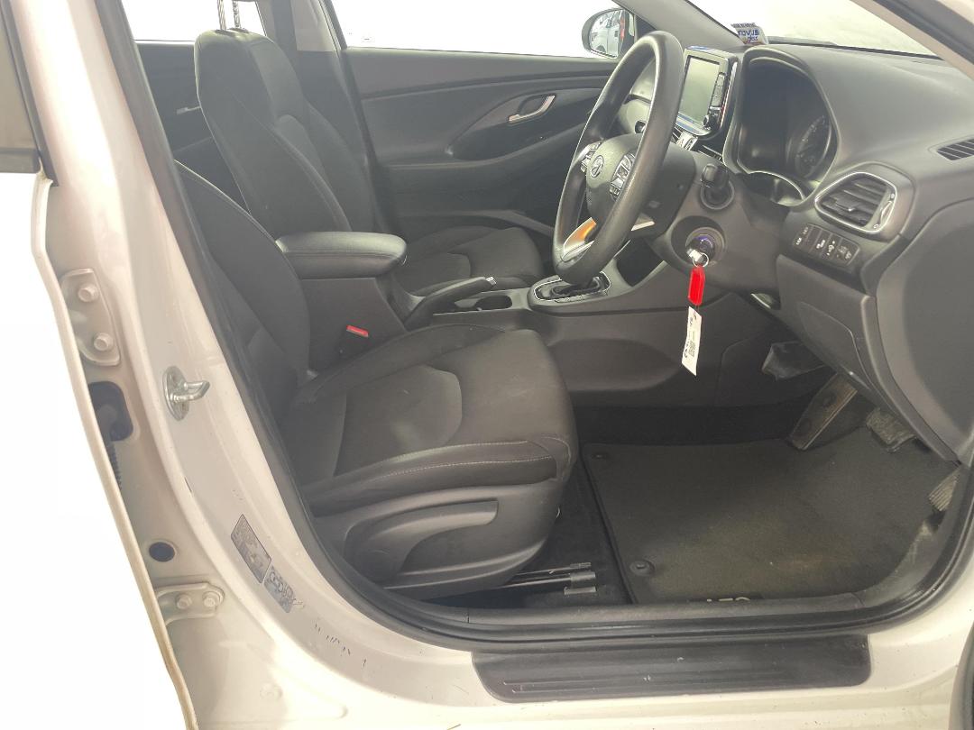 Photo '16' of Hyundai I30