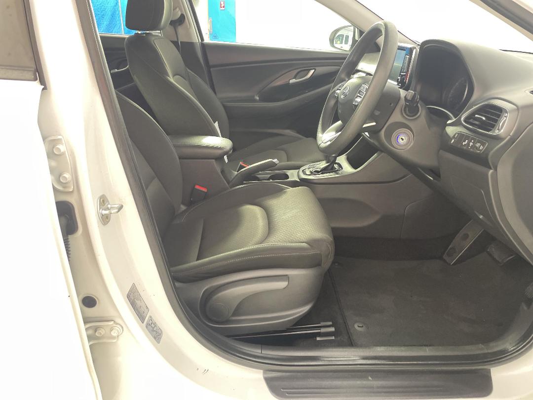 Photo '16' of Hyundai I30