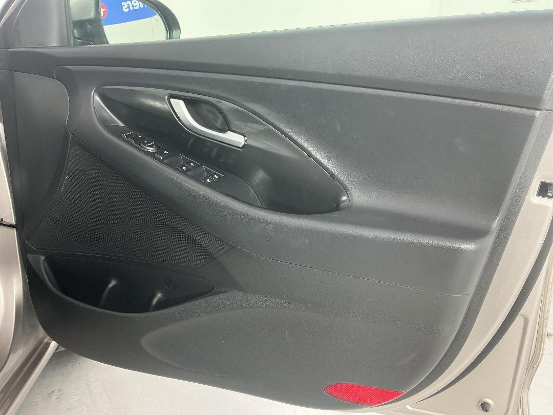 Photo '15' of Hyundai I30