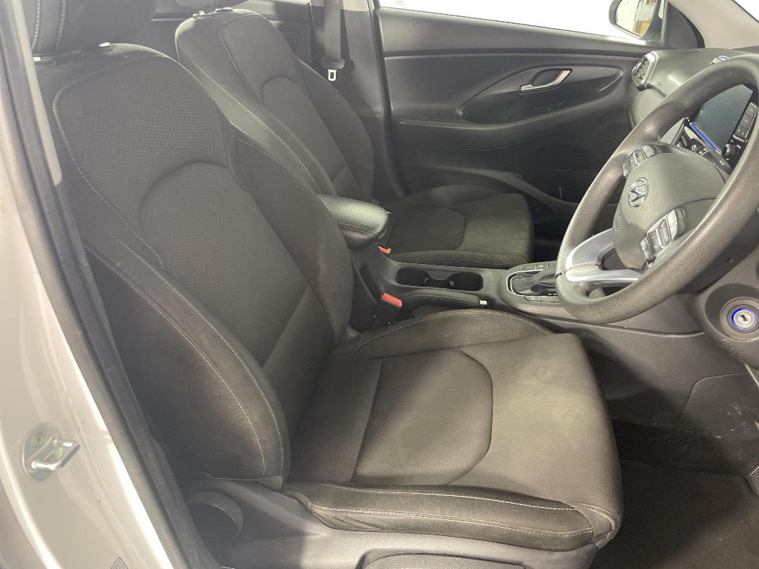 Photo '16' of Hyundai I30