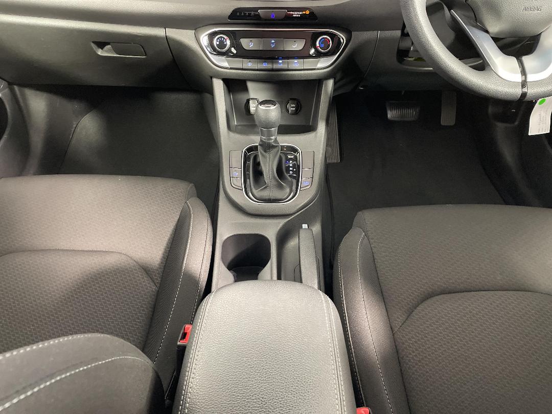 Photo '18' of Hyundai I30