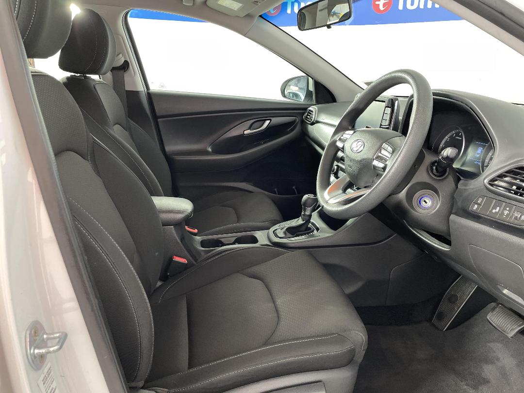 Photo '16' of Hyundai I30 Photo '16' of Hyundai I30