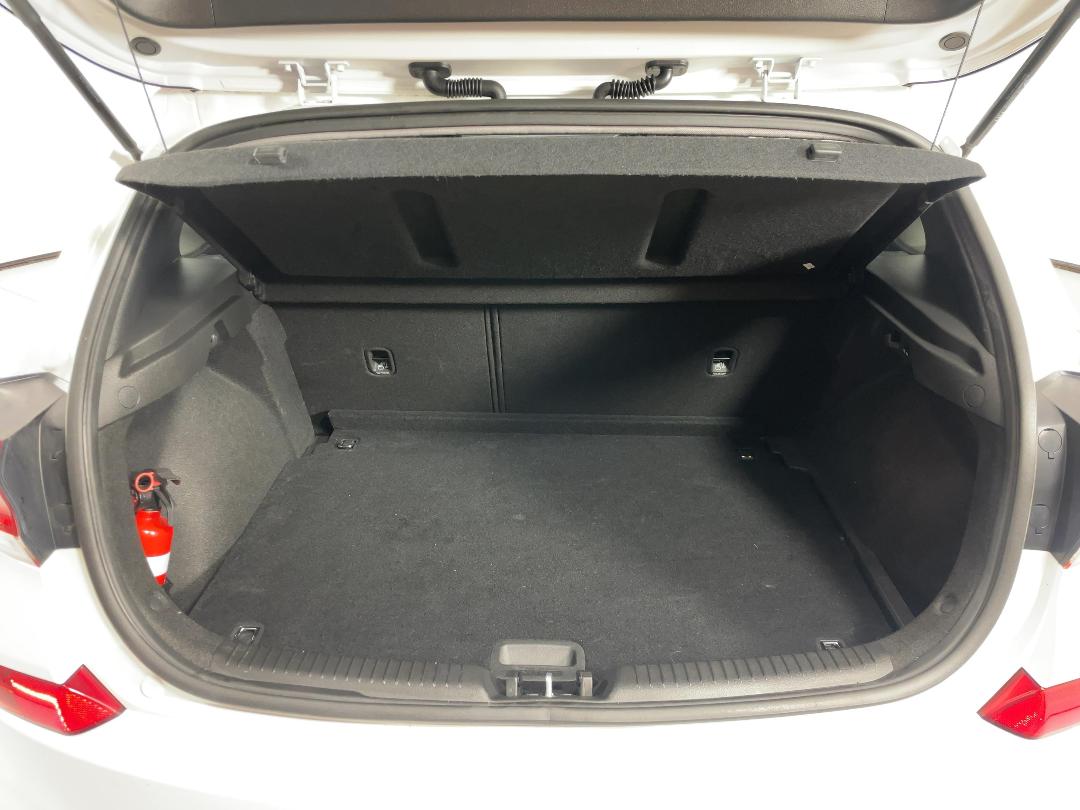 Photo '14' of Hyundai I30