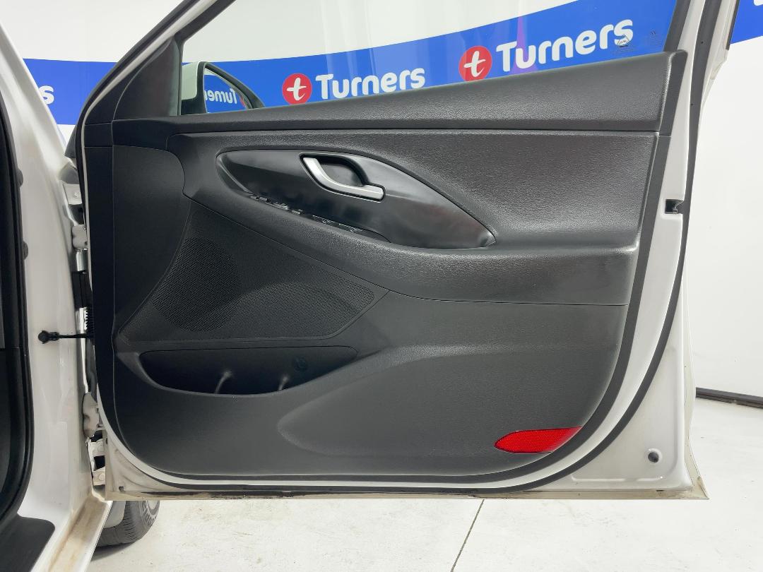 Photo '15' of Hyundai I30