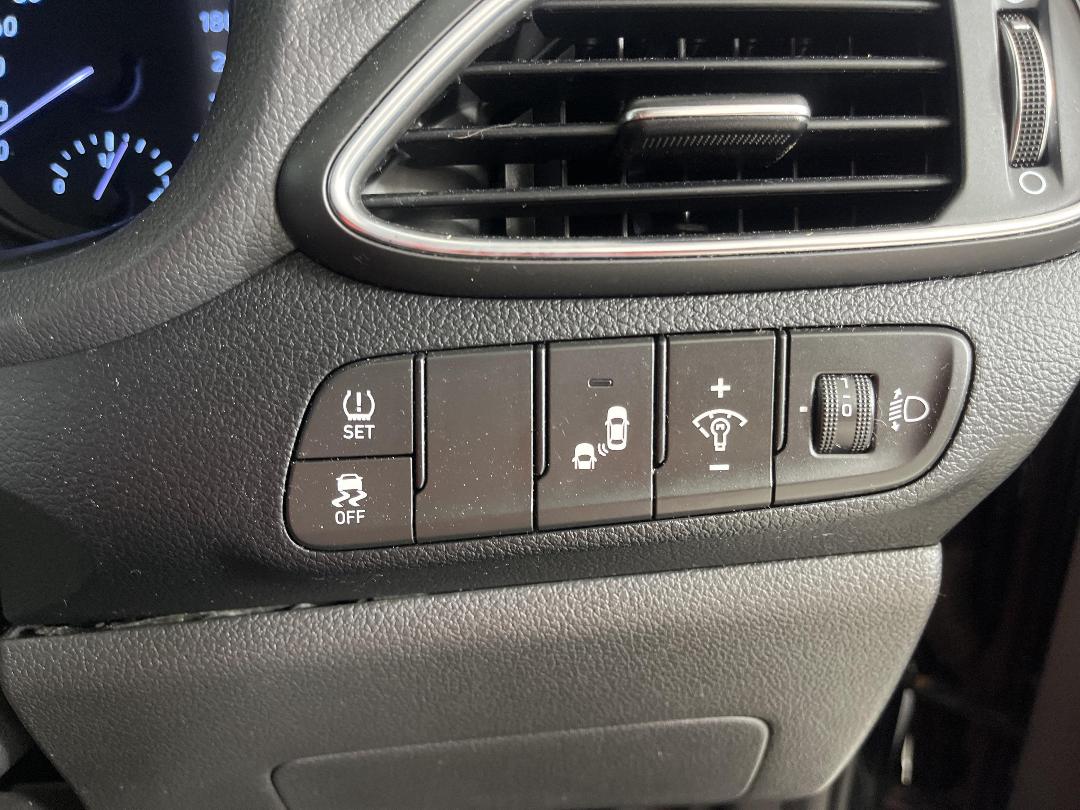 Photo '24' of Hyundai I30