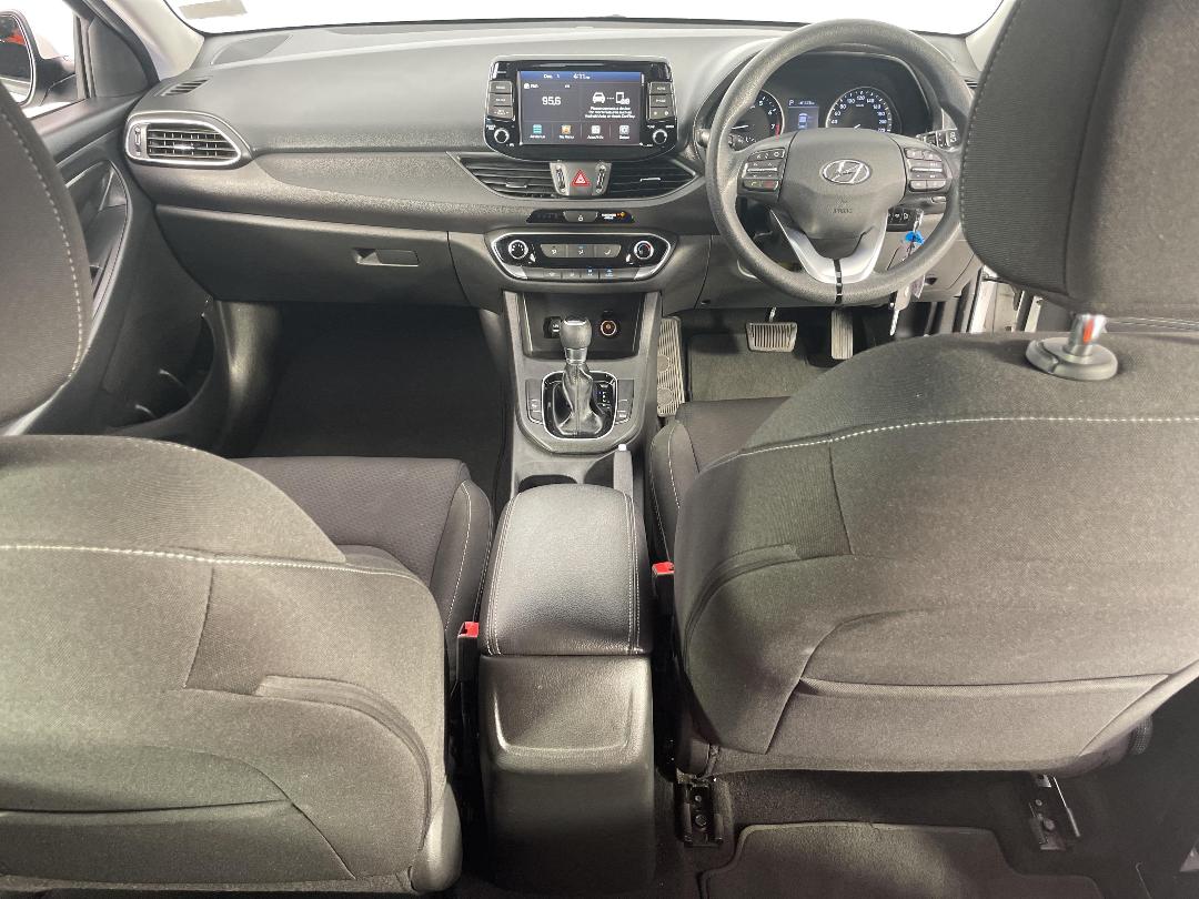 Photo '18' of Hyundai I30