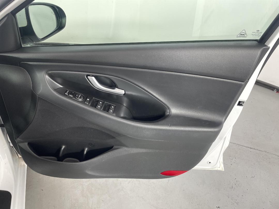 Photo '15' of Hyundai I30