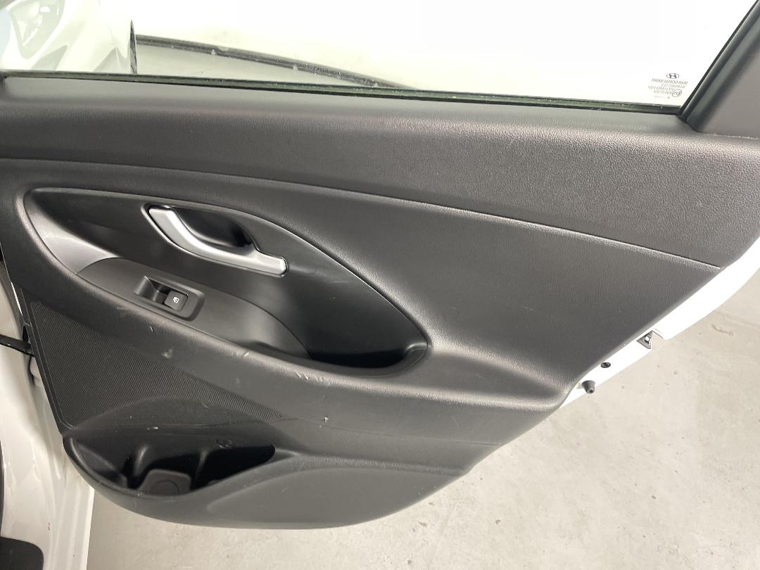 Photo '19' of Hyundai I30