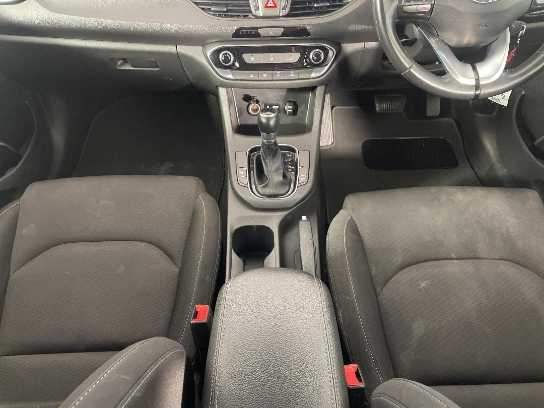 Photo '18' of Hyundai I30