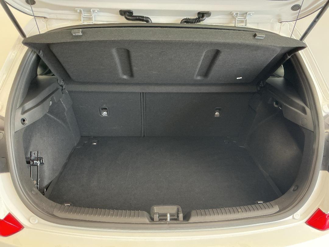 Photo '14' of Hyundai I30 Photo '14' of Hyundai I30