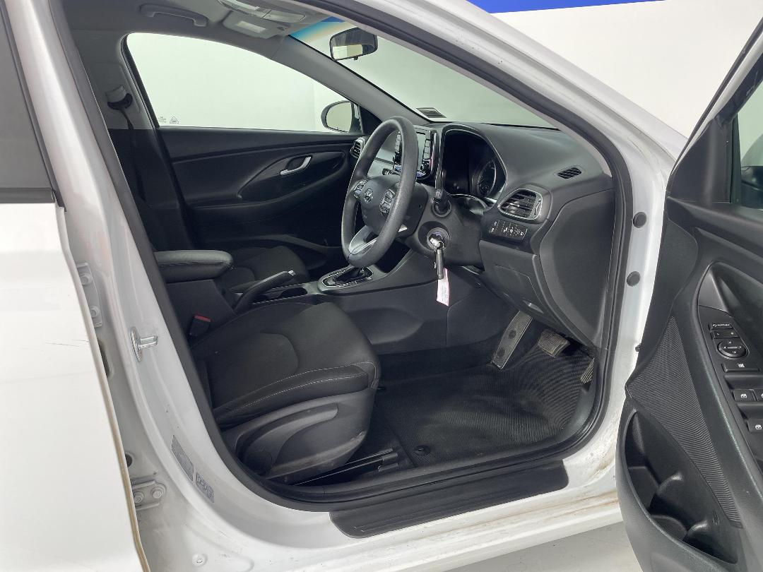 Photo '16' of Hyundai I30 Photo '16' of Hyundai I30