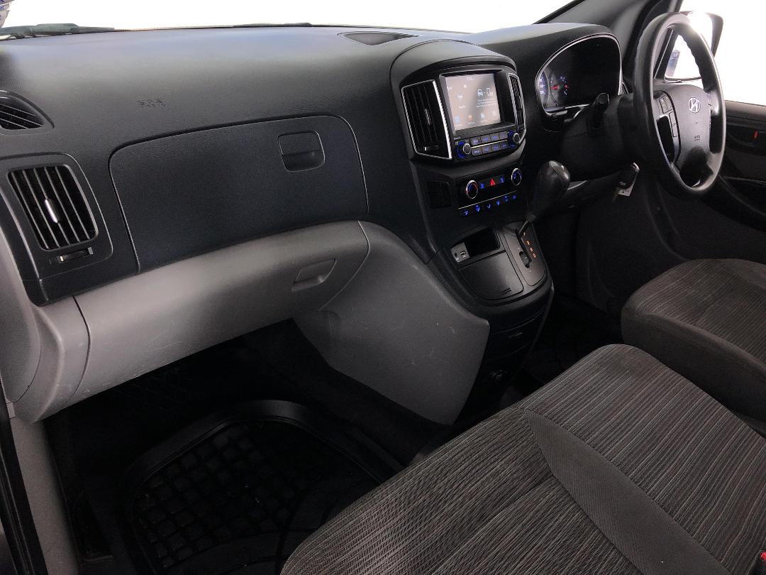 Photo '17' of Hyundai Iload Photo '17' of Hyundai Iload