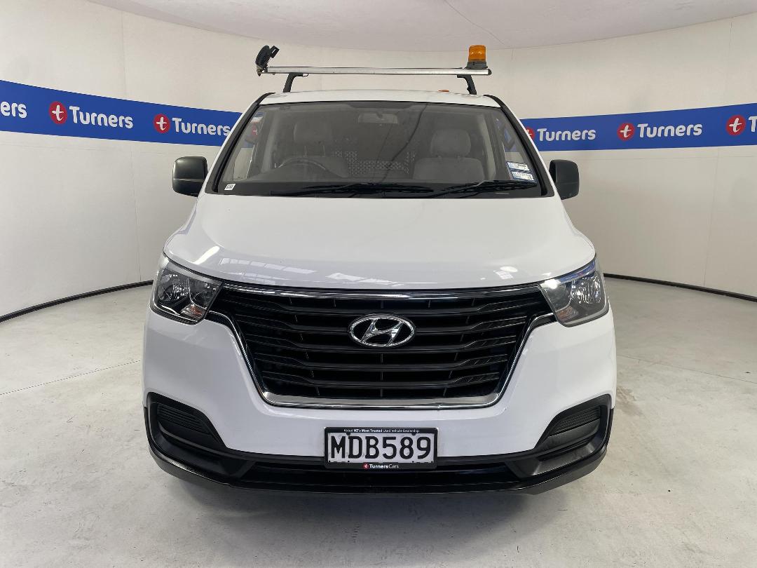 Photo '2' of Hyundai Iload Photo '2' of Hyundai Iload