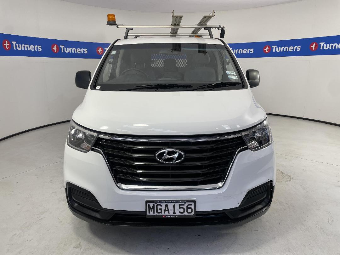 Photo '2' of Hyundai Iload Photo '2' of Hyundai Iload