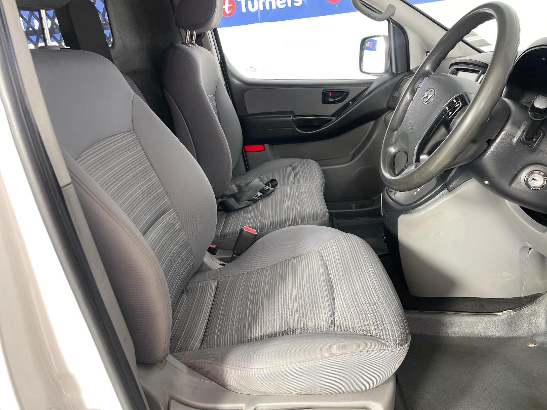 Photo '16' of Hyundai Iload Photo '16' of Hyundai Iload