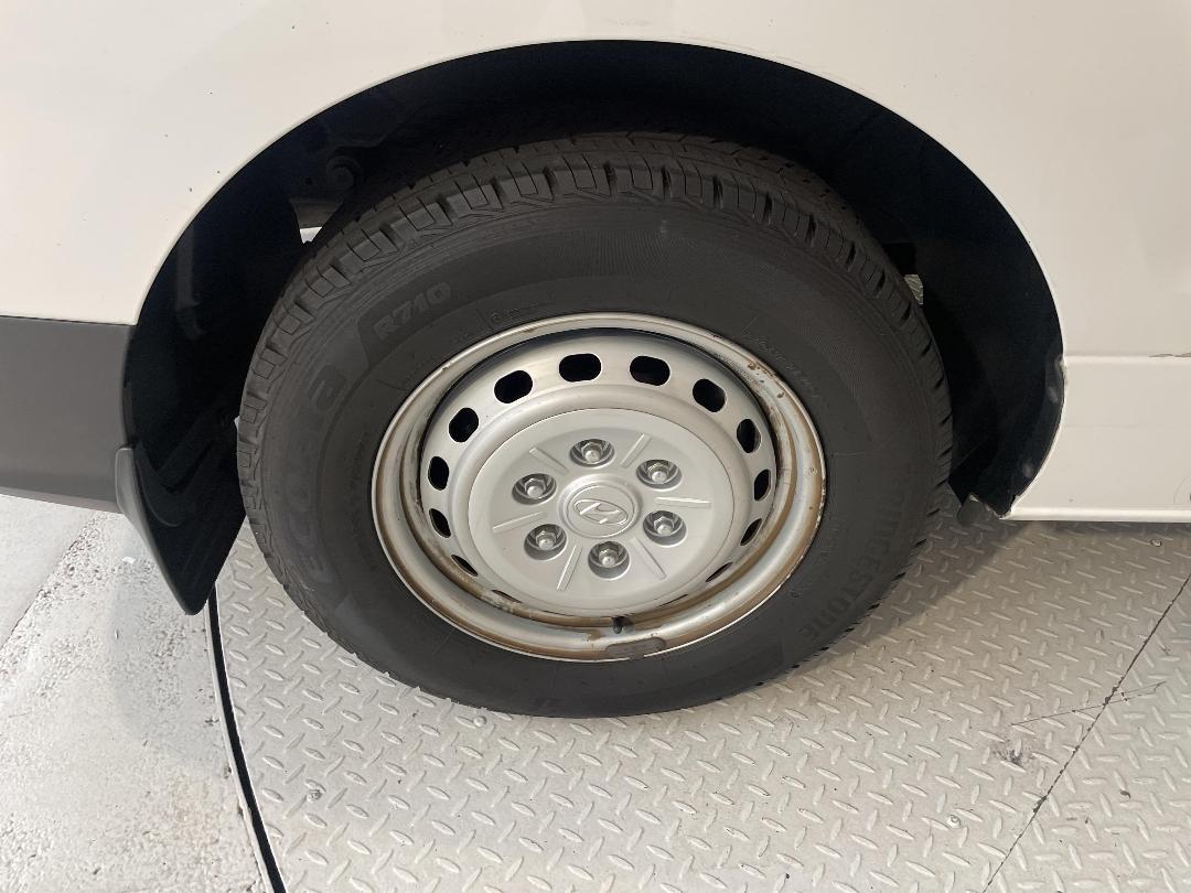 Photo '12' of Hyundai Iload