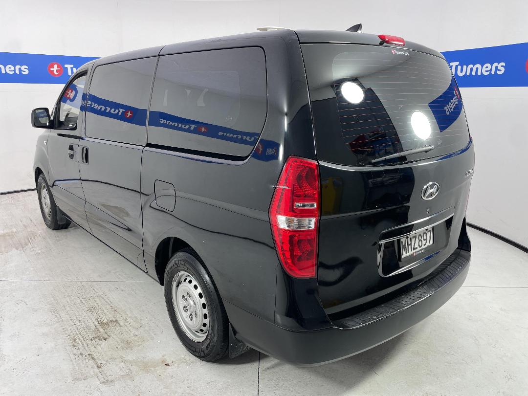 Photo '5' of Hyundai Iload Photo '5' of Hyundai Iload