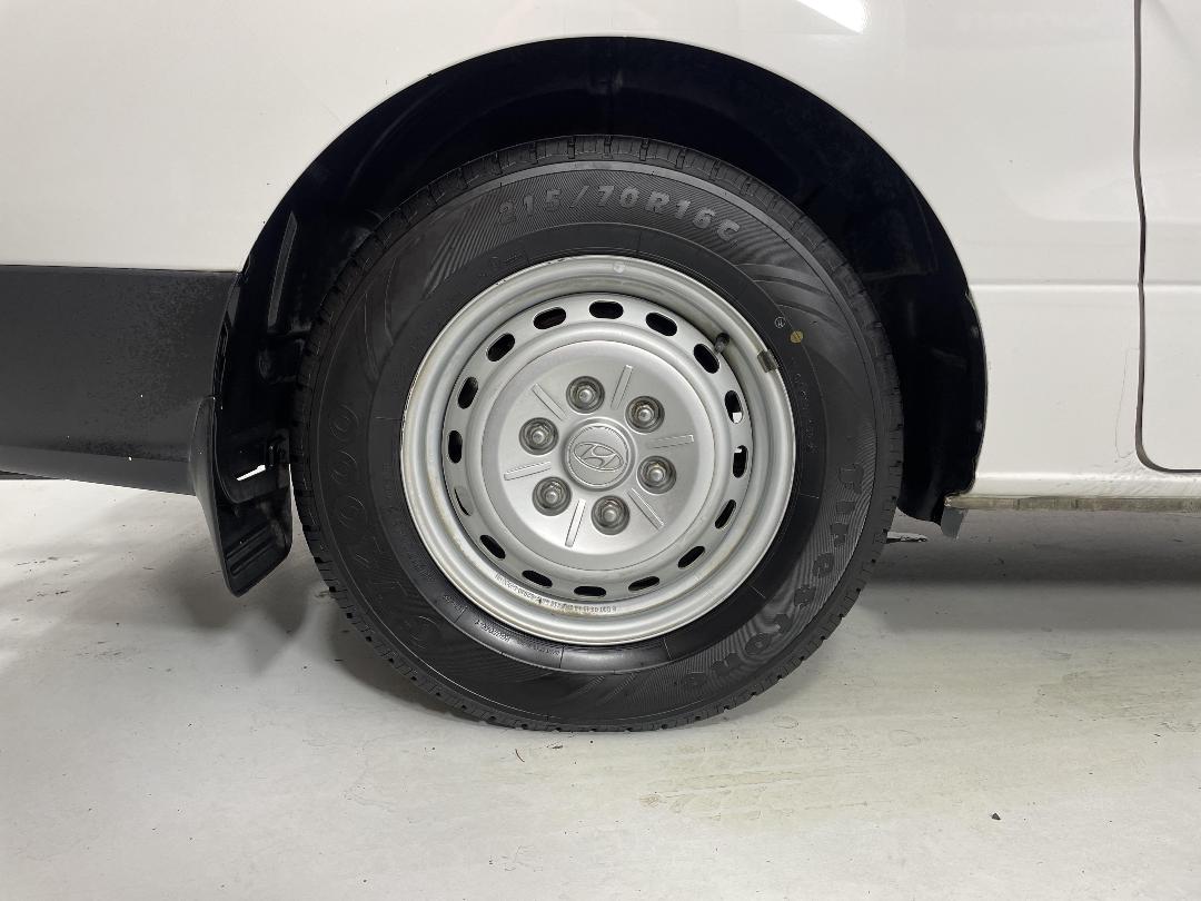 Photo '12' of Hyundai Iload Photo '12' of Hyundai Iload