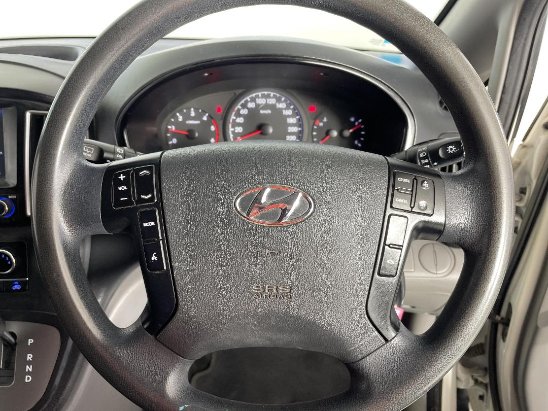 Photo '22' of Hyundai Iload Photo '22' of Hyundai Iload