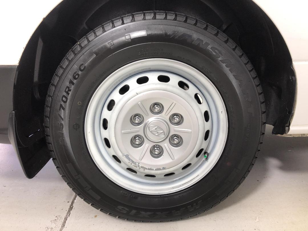 Photo '12' of Hyundai Iload