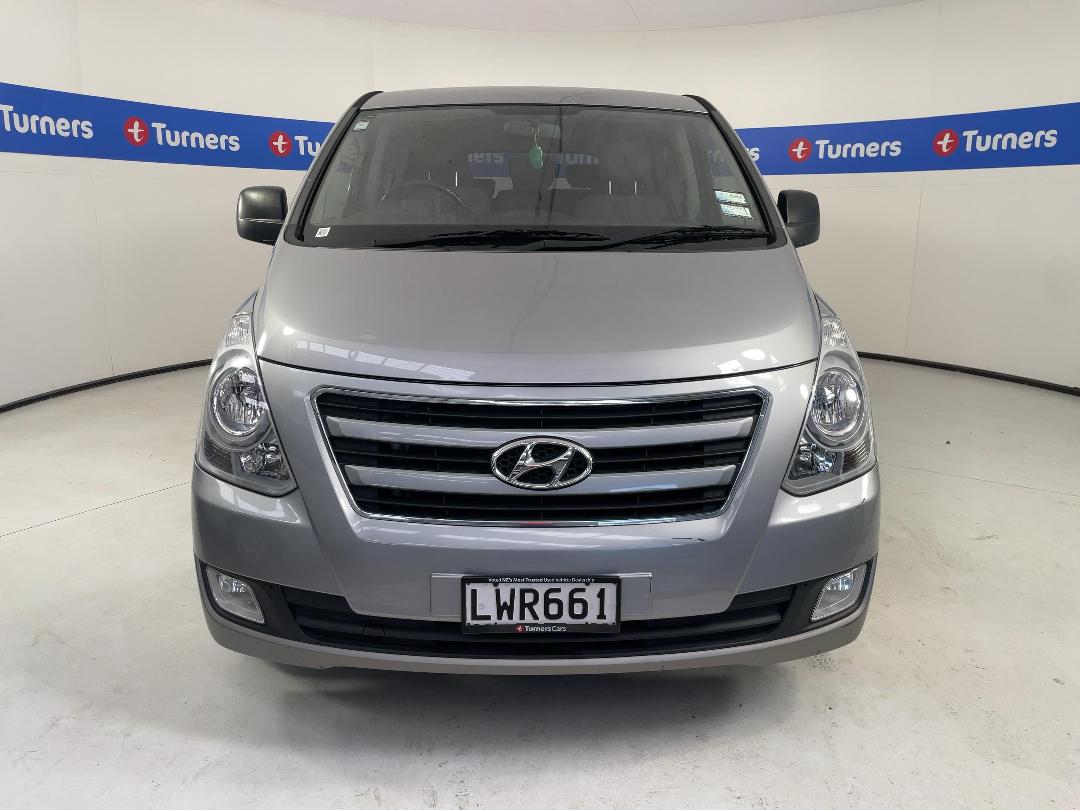 Photo '2' of Hyundai Imax