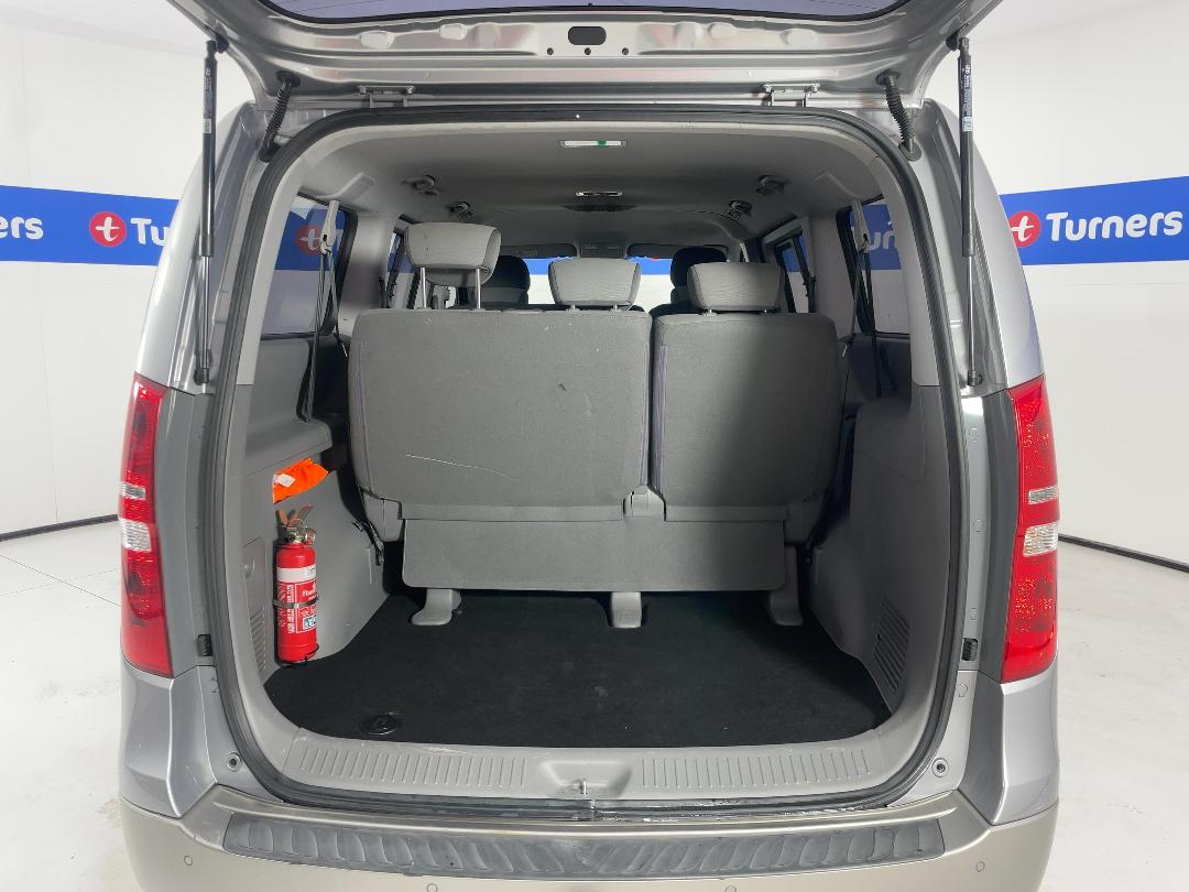 Photo '14' of Hyundai Imax