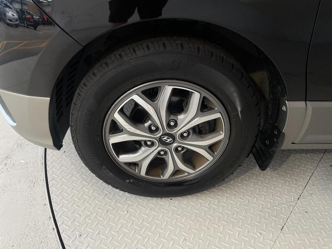 Photo '10' of Hyundai Imax