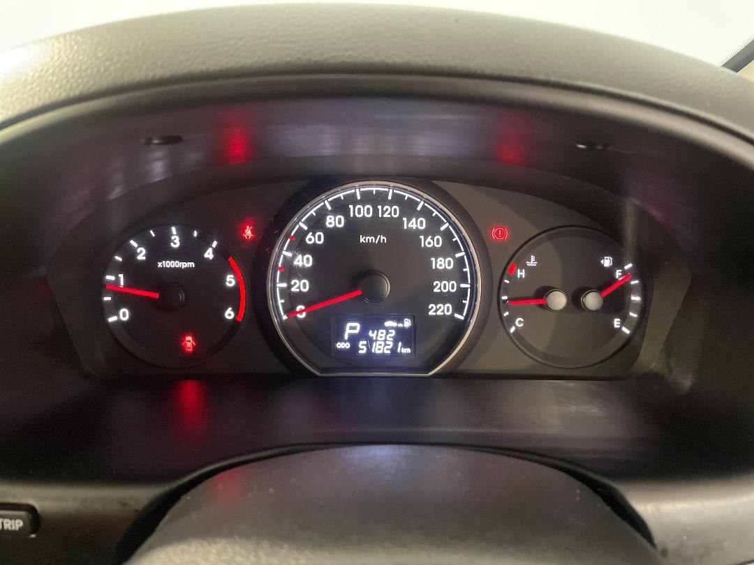 Photo '21' of Hyundai Imax