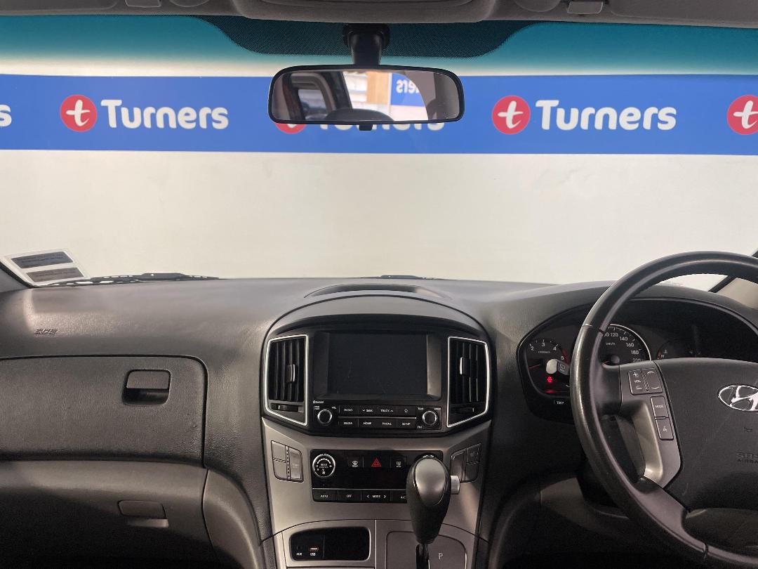 Photo '17' of Hyundai Imax