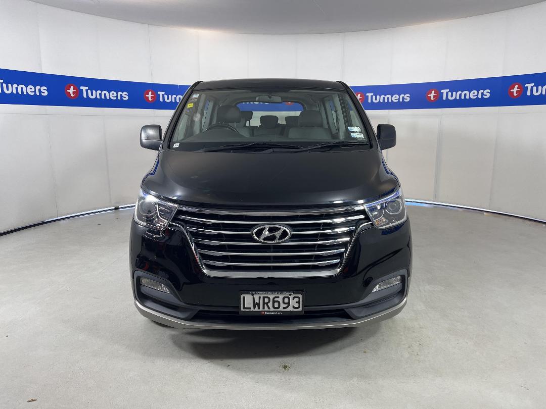 Photo '2' of Hyundai Imax Photo '2' of Hyundai Imax