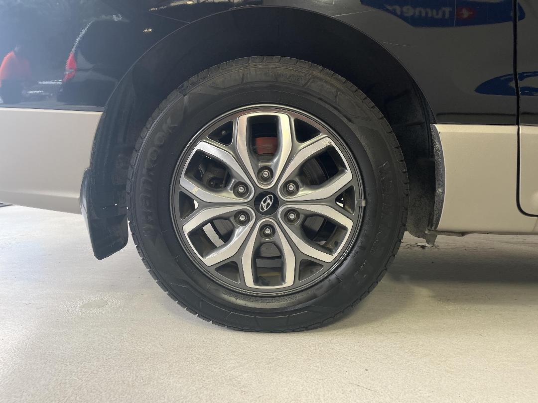 Photo '12' of Hyundai Imax Photo '12' of Hyundai Imax