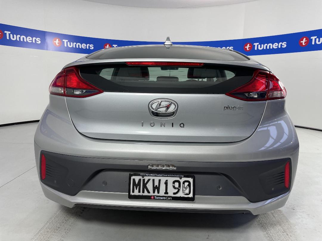 Photo '6' of Hyundai Ioniq