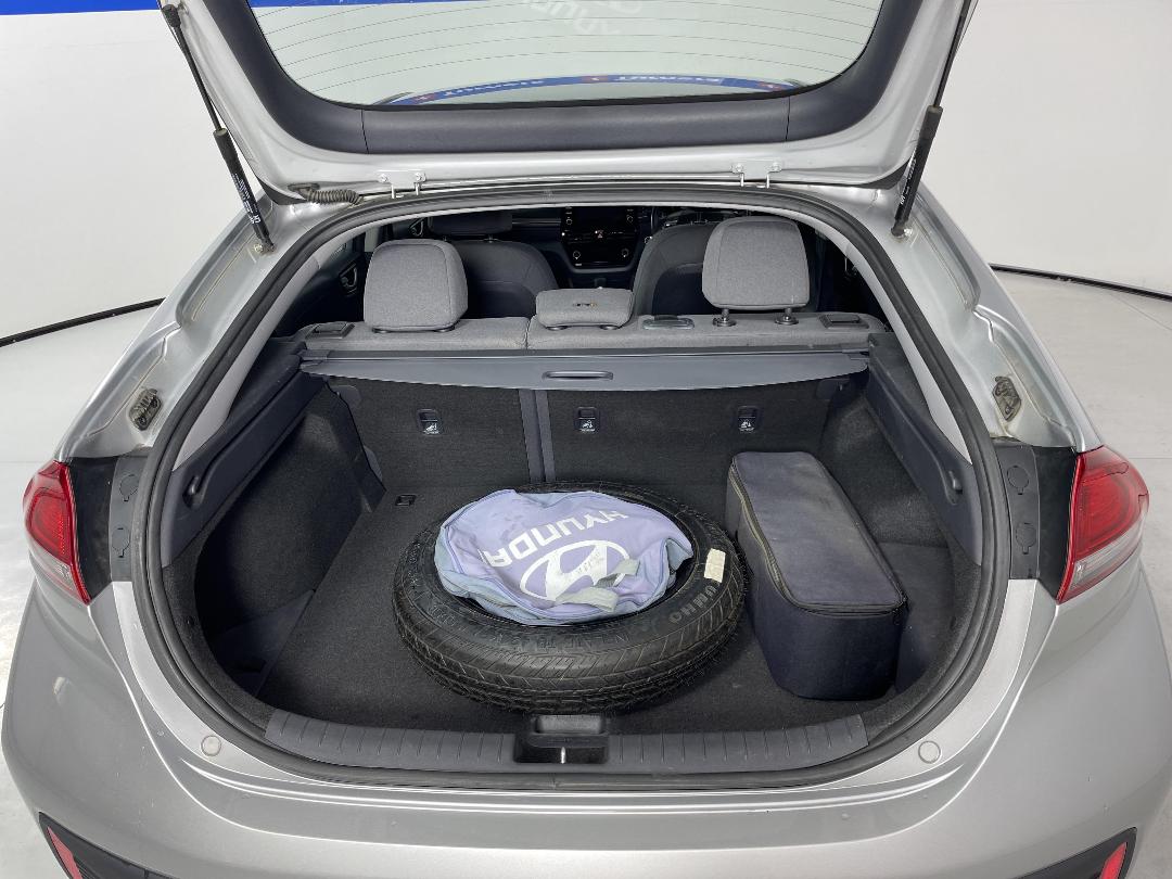 Photo '14' of Hyundai Ioniq