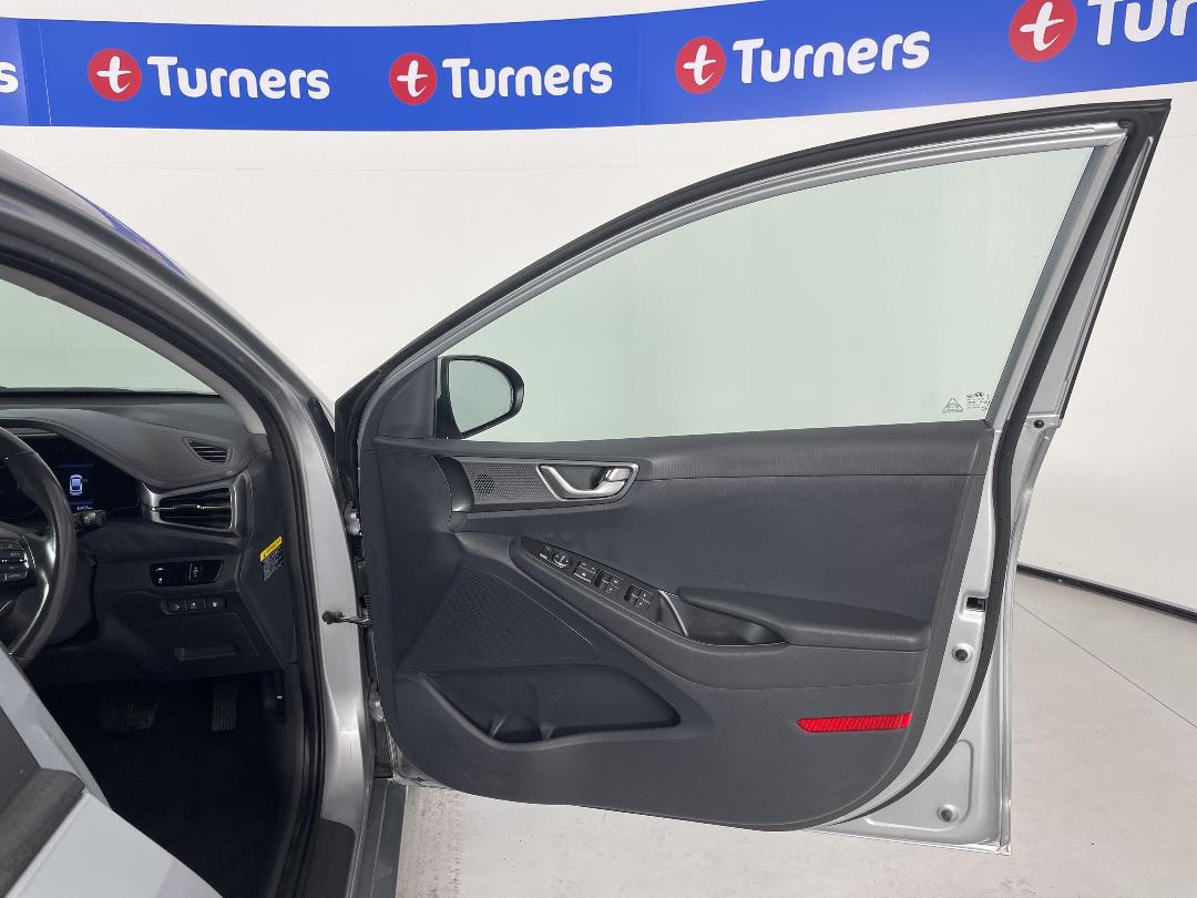 Photo '15' of Hyundai Ioniq