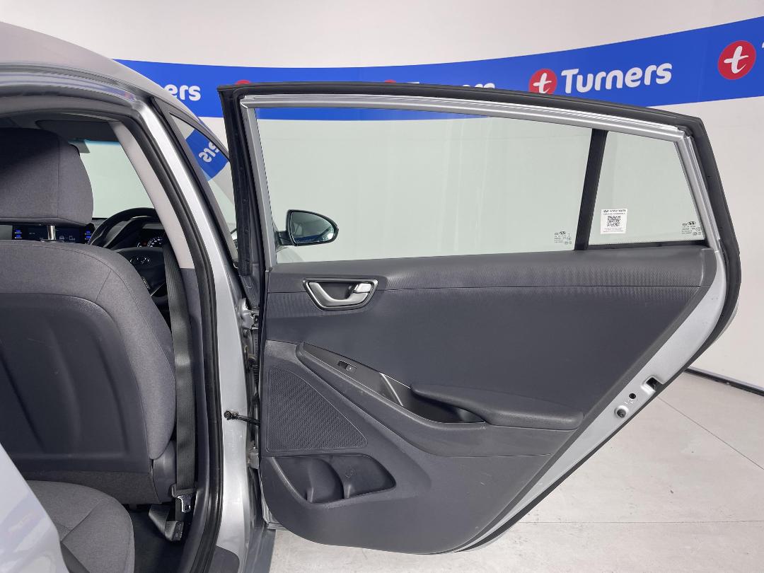 Photo '19' of Hyundai Ioniq