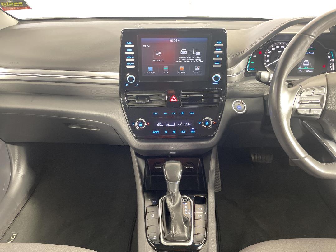 Photo '18' of Hyundai Ioniq