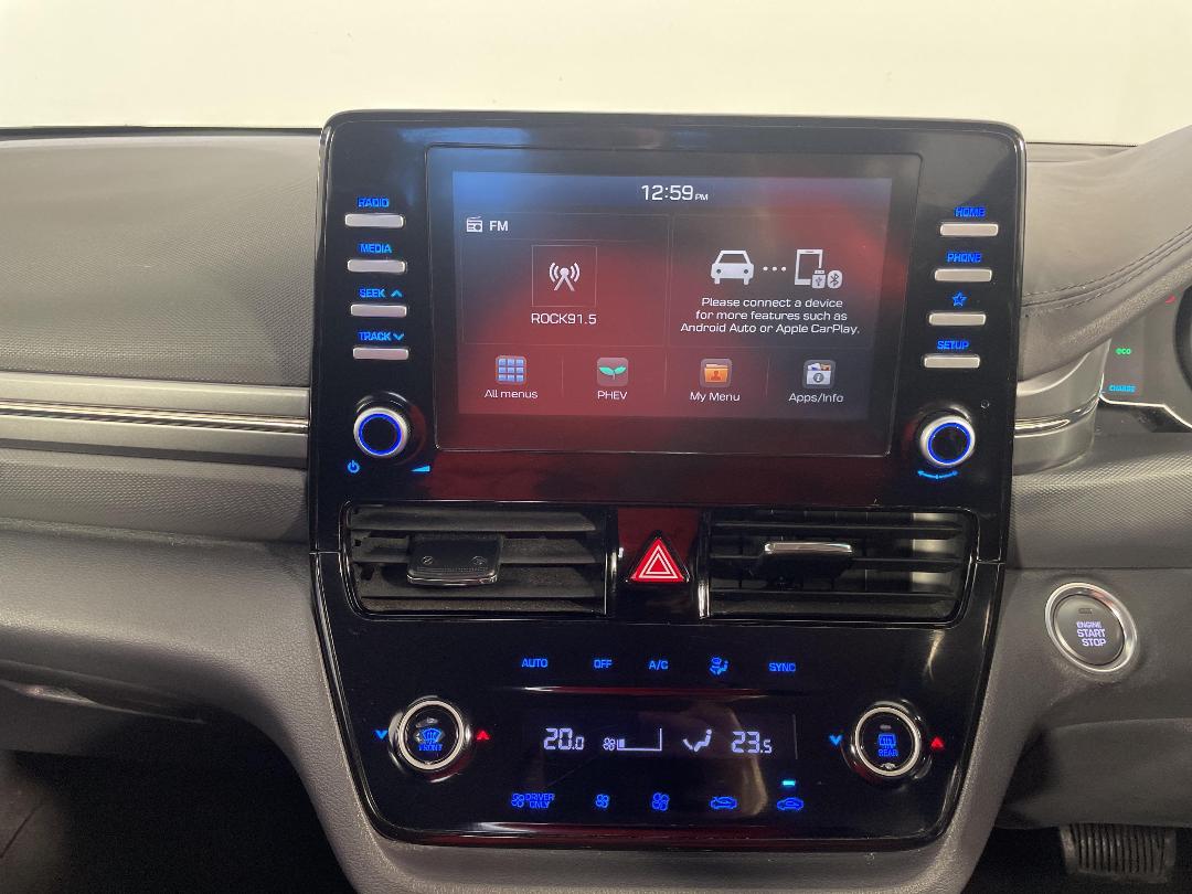 Photo '23' of Hyundai Ioniq