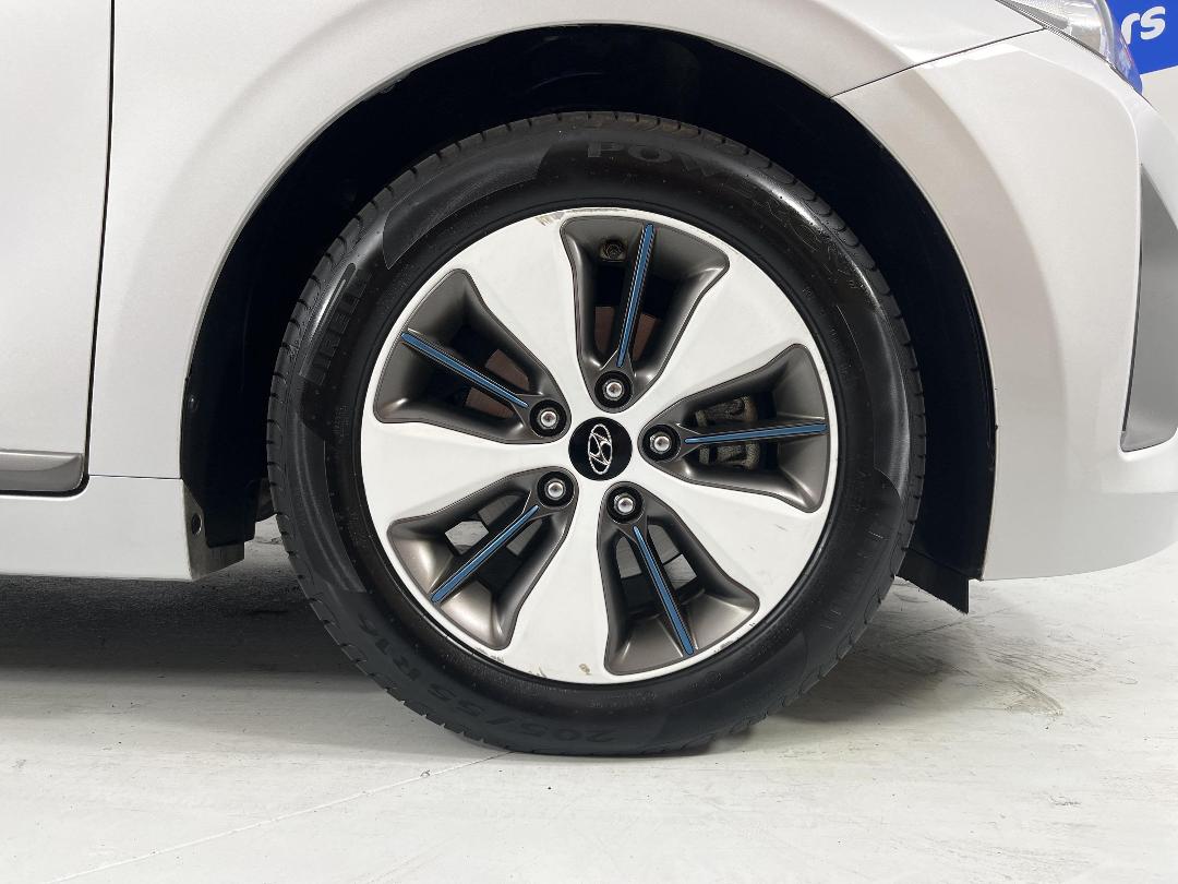 Photo '9' of Hyundai Ioniq