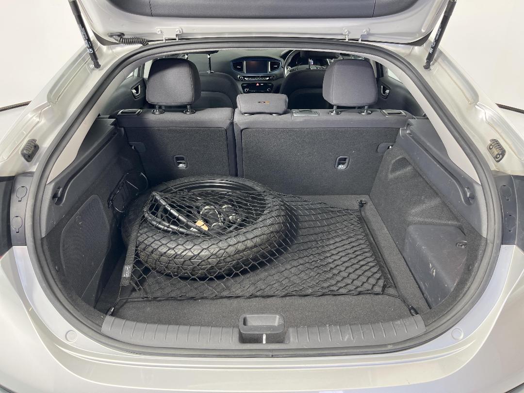 Photo '14' of Hyundai Ioniq