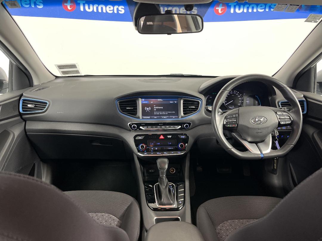 Photo '17' of Hyundai Ioniq