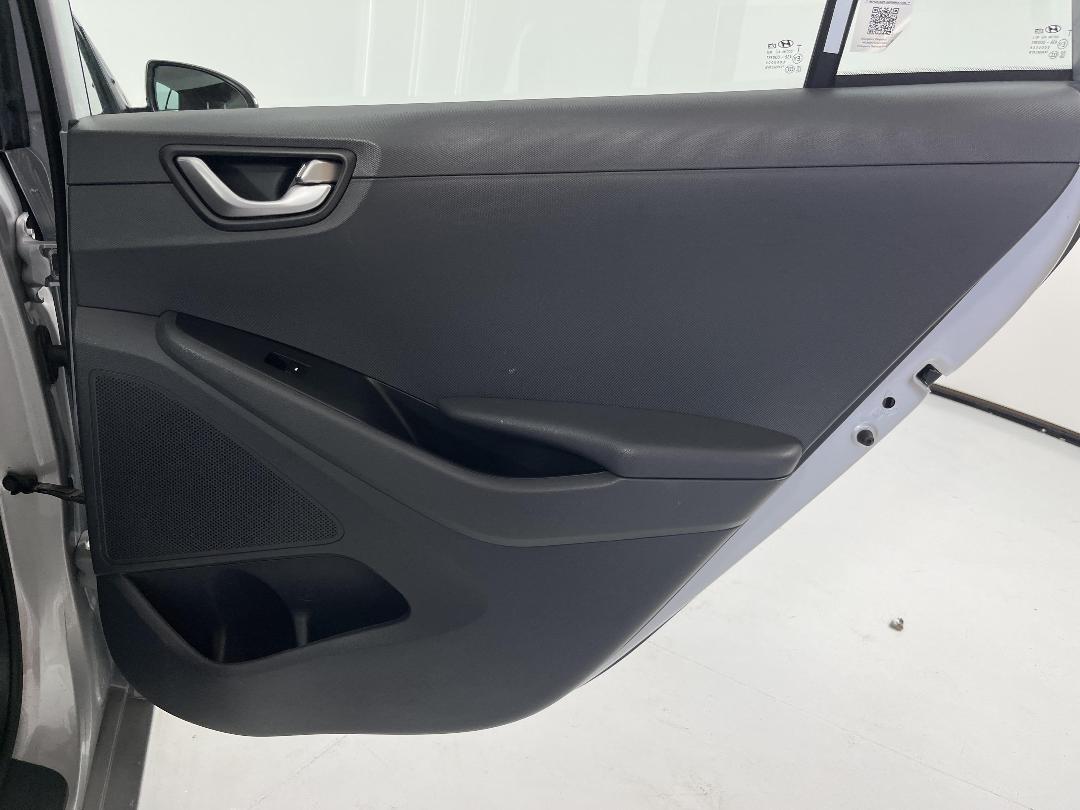 Photo '19' of Hyundai Ioniq